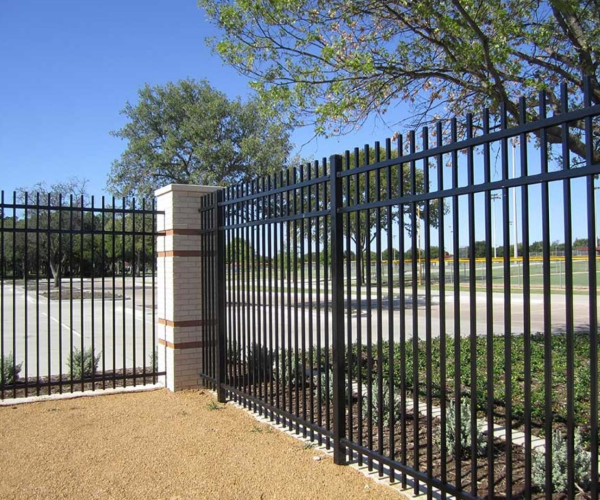 Tips For Maintaining Your Commercial Security Fence